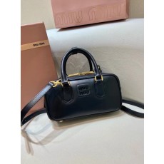 미우미우 5BB142 아르카디 토트백 22x10.5x7.5cm